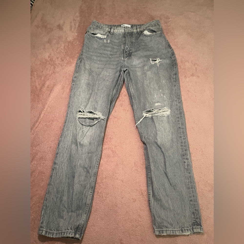 Zara Grey ripped jeans , size US 8
